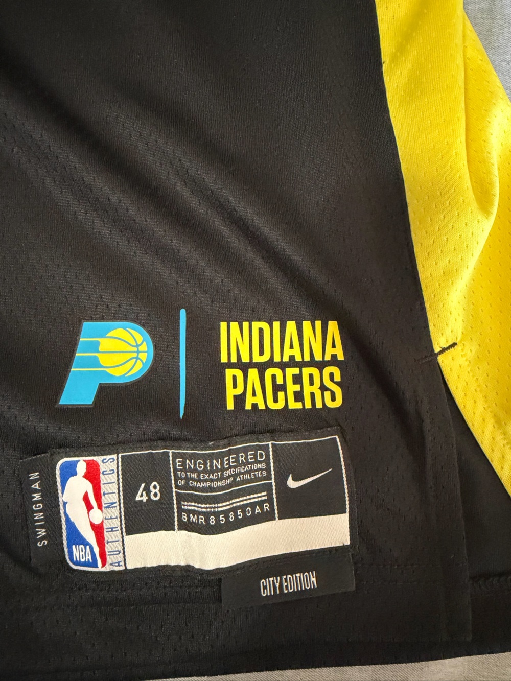 Men’s L/48 Tyrese Haliburton Adidas Indiana Pacers jersey - Picture 3 of 5